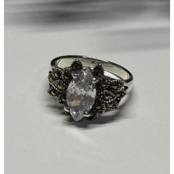 925 STERLING SILVER CZ & MARCASITE RING SIZE 5 - Picture 5 of 10